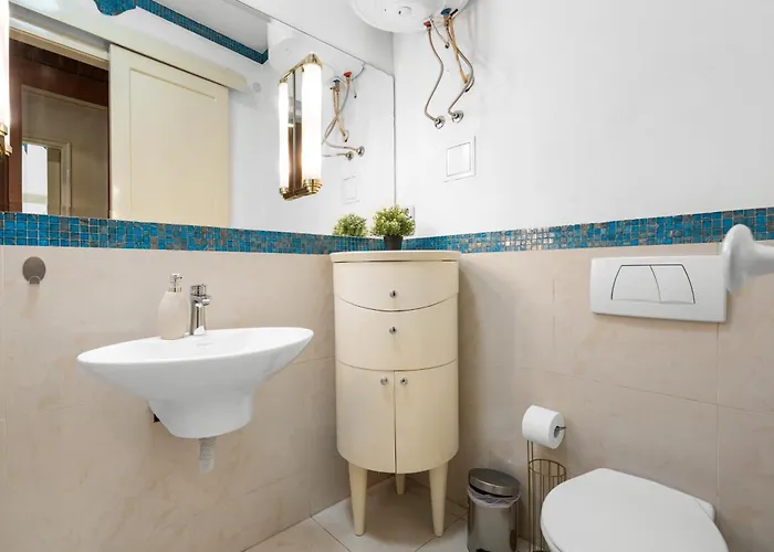Breathless Panorama Basilica With Balcony Need Reservation For Free Parking Apartment Budapest