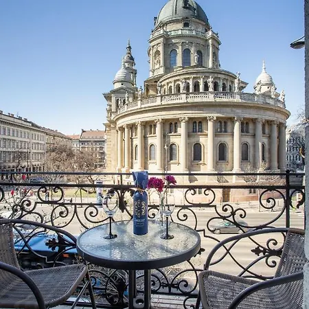Breathless Panorama Basilica With Balcony Need Reservation For Free Parking *