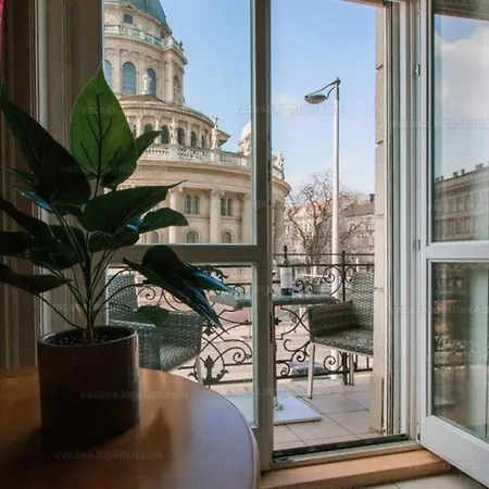 Breathless Panorama Basilica With Balcony Need Reservation For Free Parking Lägenhet Budapest