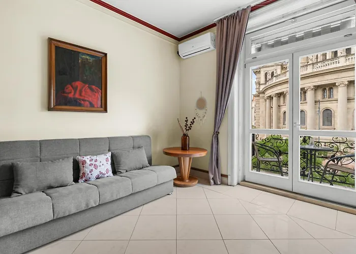 Breathless Panorama Basilica With Balcony Need Reservation For Free Parking Budapesta