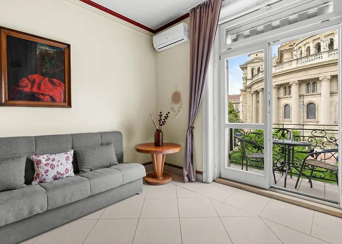 Breathless Panorama Basilica With Balcony Need Reservation For Free Parking * Budapesta